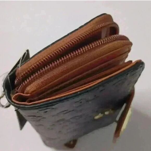 Stone Mountain Black and Brown Wallet - Picture 9 of 10